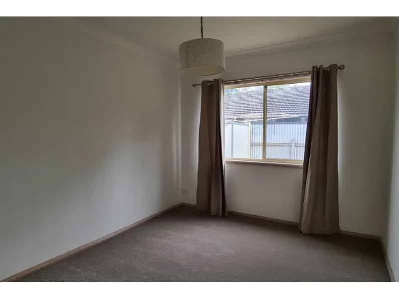 Two Bedroom Unit Close To Cbd