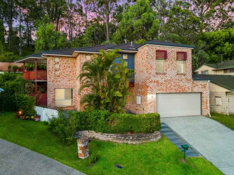 The Perfect Family Home on an Elevated Block!