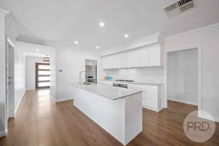 Modern Living in Boorooma