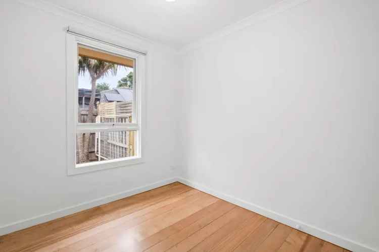 Stylish Chelsea 2-Bedroom Unit - Newly Renovated