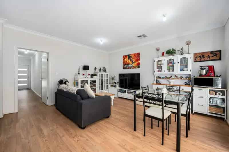 37 Wyong Crescent, Andrews Farm SA 5114 - Townhouse For Sale