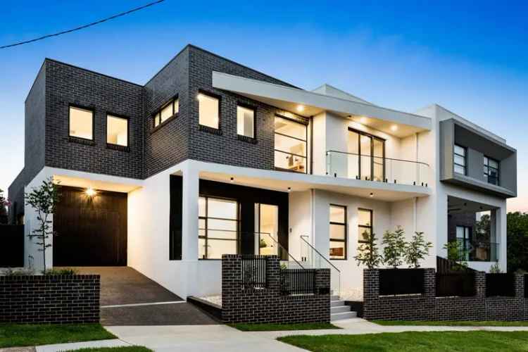 Buy Duplex Marsfield with 5 Bedrooms and Gourmet Kitchen