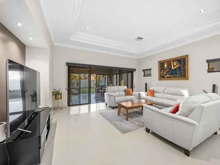 House For Sale in City of Stirling, Western Australia