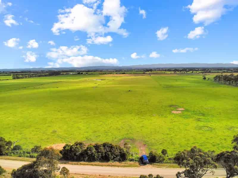 Prime Grazing 100 acres Catani/Modella