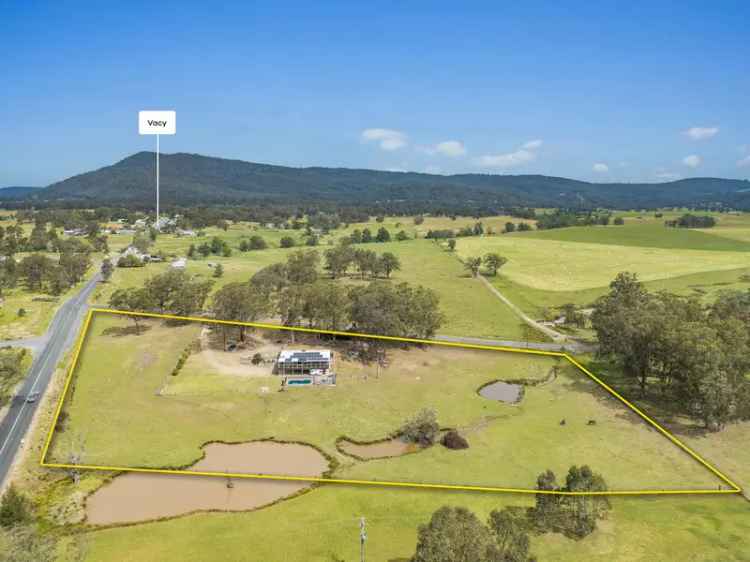 Buy acreage in Vacy with modern comforts for families and equestrian lovers