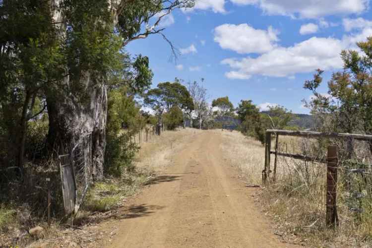 185 Hectares Coastal Property Near Hobart