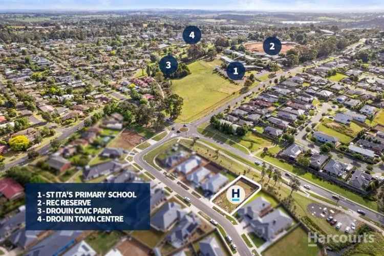 Flat land close to Drouin CBD and Parks