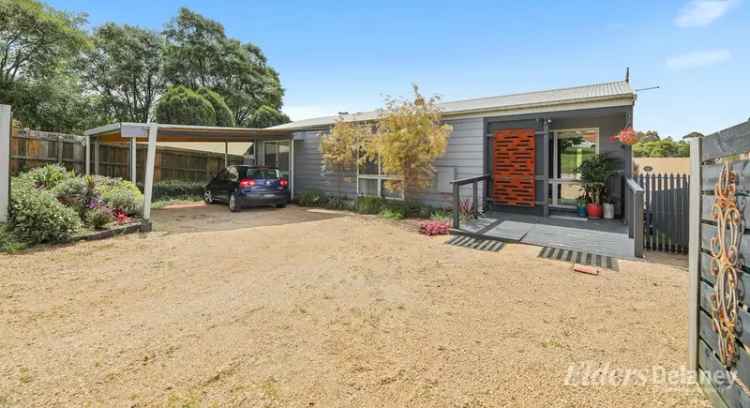 House For Sale in Warragul, Victoria