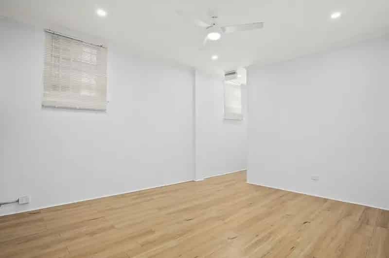 Lease Modern Apartment in Sans Souci with Stylish Features