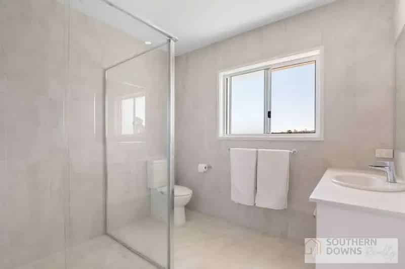 Buy rural property with modern home and amenities near Warwick
