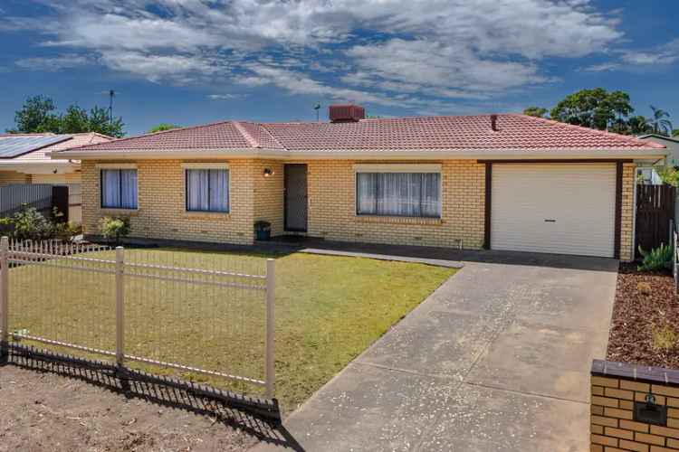 Spacious Family Home with Expansive Outdoor Entertaining Area