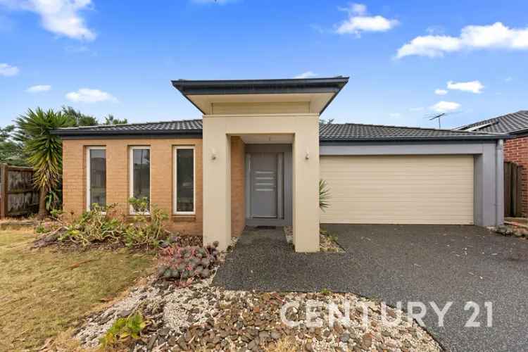 38 Island Circuit, Lyndhurst VIC 3975 - House For Sale