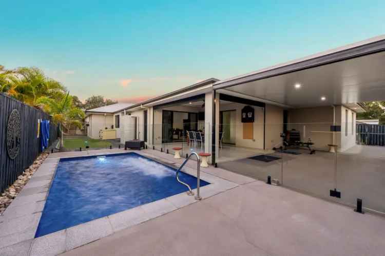 Modern Family Home in Gainsborough Greens