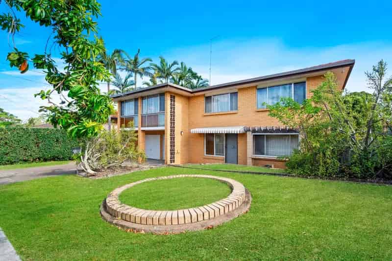 3 Bedroom plus study in Mansfield State High School Catchment