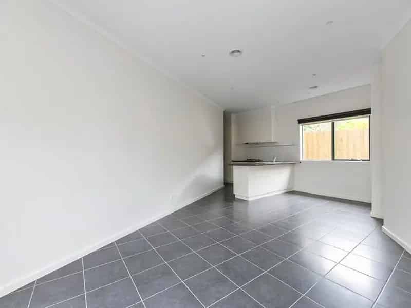 1/5 Hourigan Avenue, Clayton VIC 3168 - Townhouse For Lease