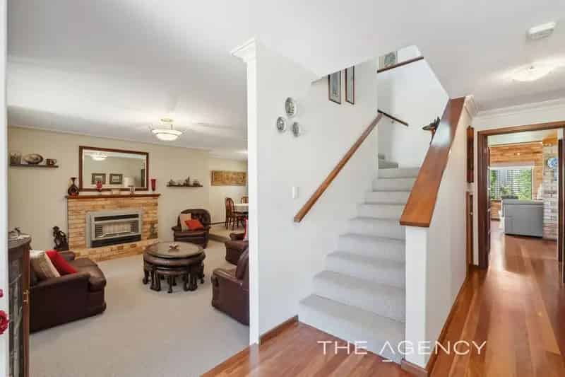 House For Sale - 14 Pyrton Place, Duncraig WA 6023