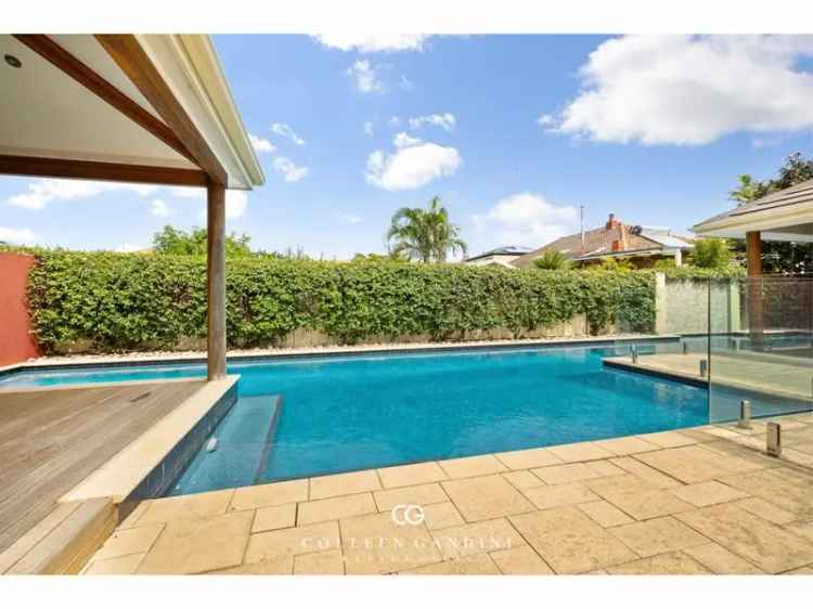 Family Home 4 Bedrooms 2 Bathrooms Pool Subdivision Potential Mount Pleasant