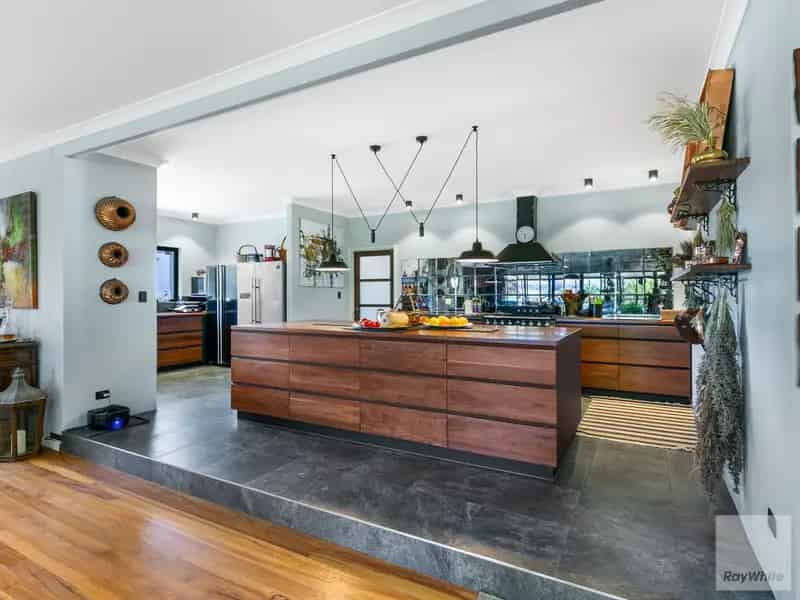 KALGAN RIVER FRONTAGE RETREAT