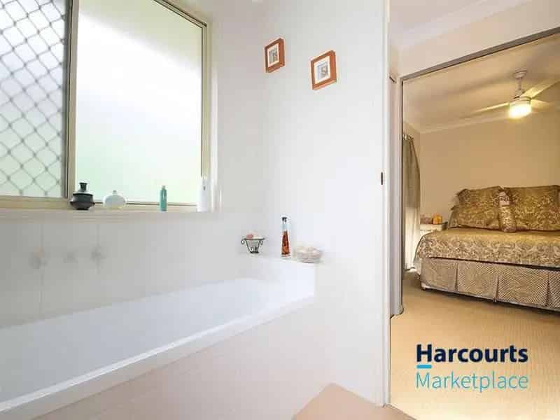 Spacious Family Home in Prime Springfield Location - 25 Sunview Road