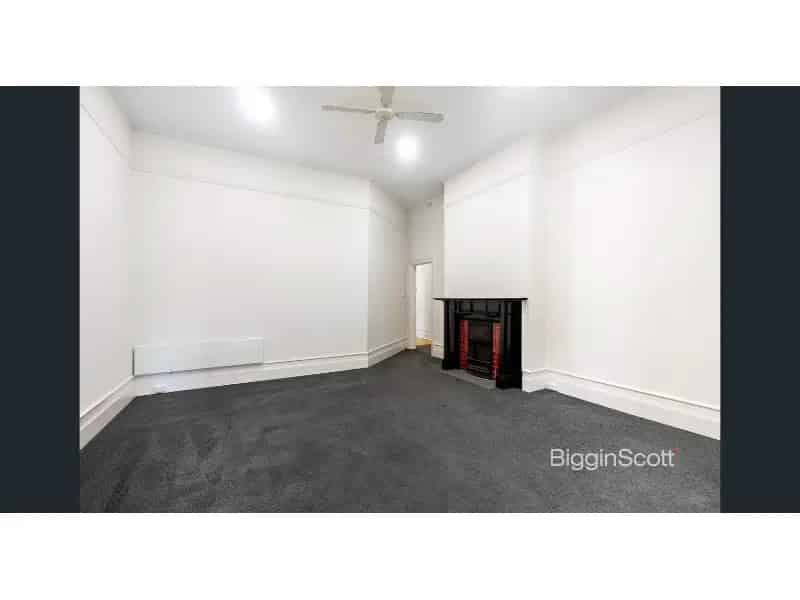 Superb 2 Bedroom Home In Premier East Melbourne Location
