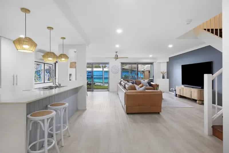 Modern Coastal Townhouse in a Premium Location