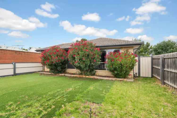 4 Bedroom House for Lease in Werribee South