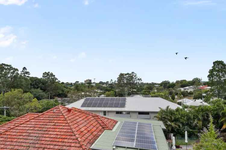 Indooroopilly Family Home with Vista Views - 3 Beds Plus Study