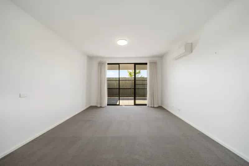 Ground Floor Courtyard Unit.