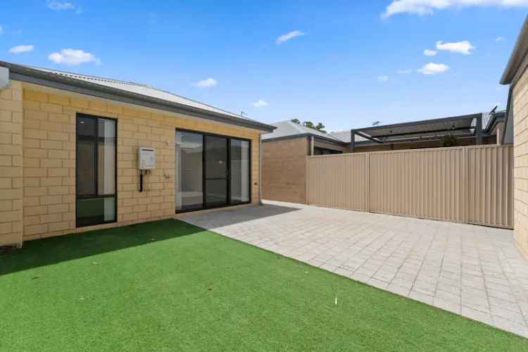 Low Maintenance 3x2 Home Near Baldivis Square