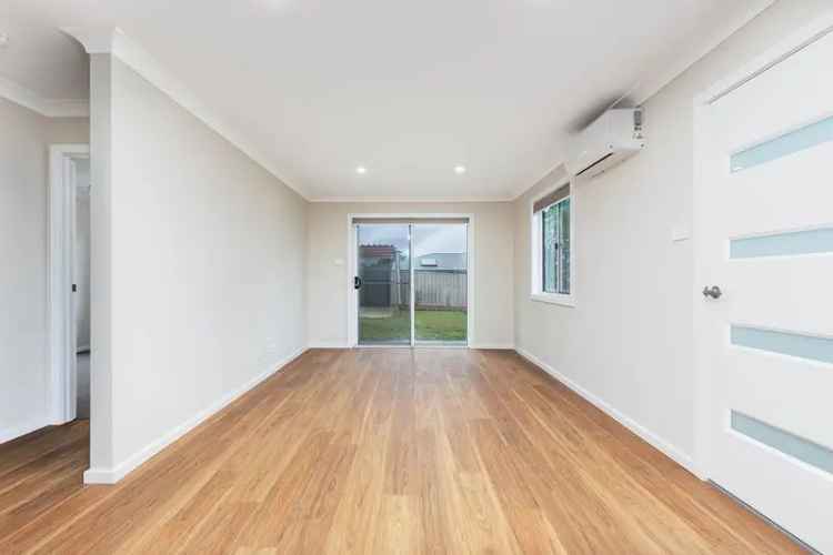 2-Bedroom Granny Flat Peaceful Private Setting Modern Amenities