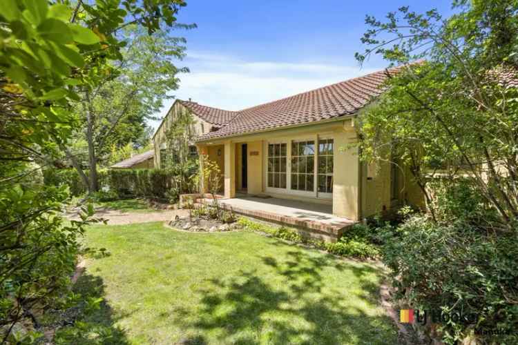 House For Sale in South Canberra, Australian Capital Territory