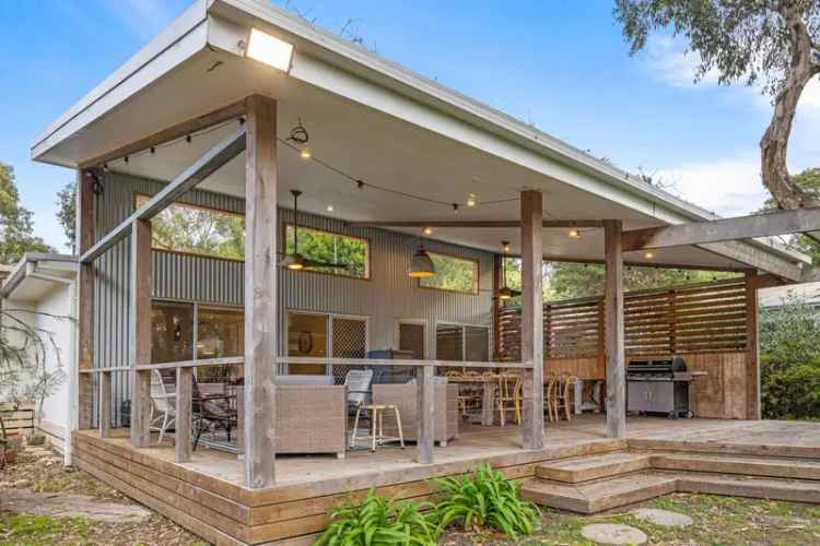 Charming Coastal Home on Victoria Street