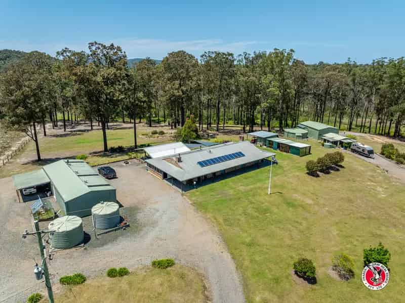 Buy land 25 acres home near Moruya and Batemans Bay with outdoor features