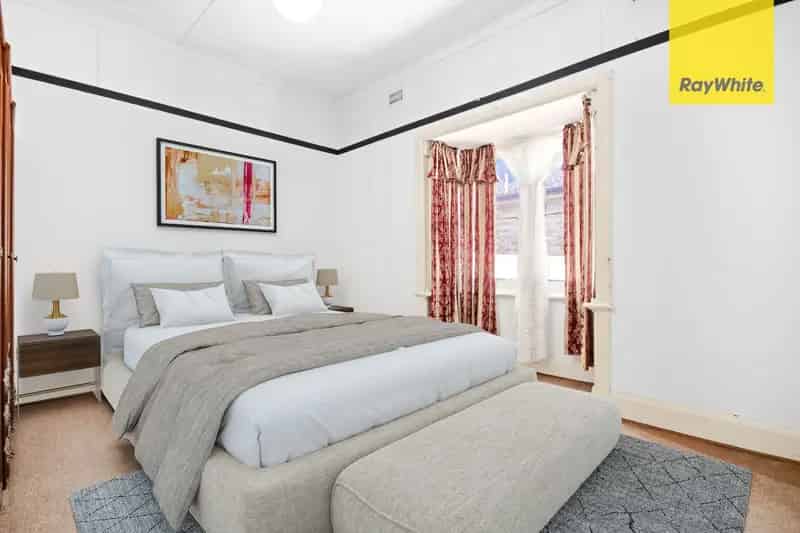 2 rooms house of 141 m² in Sydney