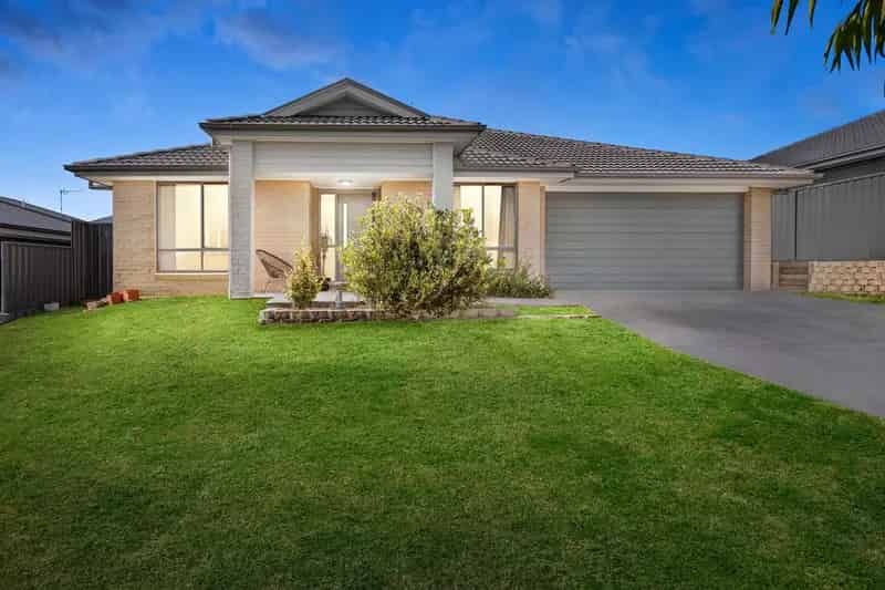 Real Estate For Lease - 13 Brokenwood Avenue - Cliftleigh , NSW