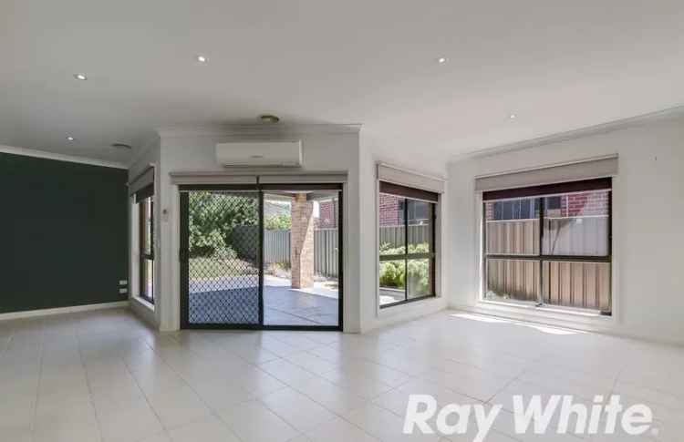 Spacious Family Home in Quiet Mernda Location