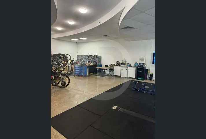 HILLS LEISURE CENTRE Commercial Space For Lease