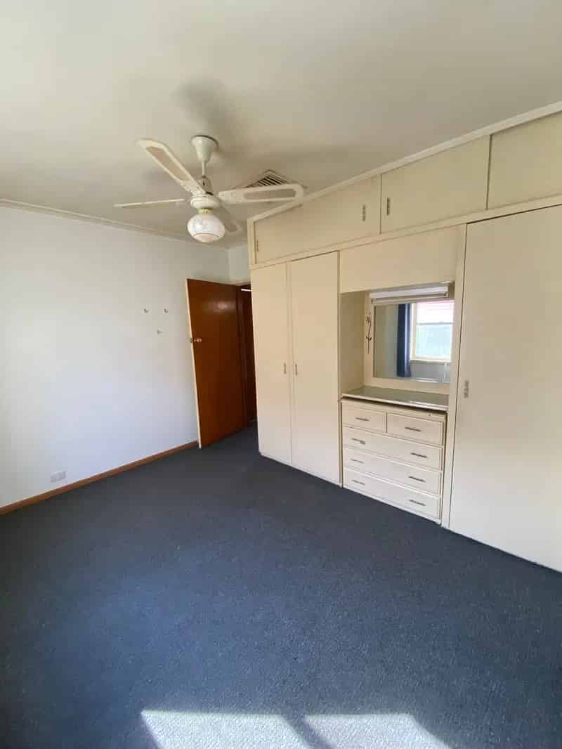 House For Rent , 91, Barry Street, Melbourne, Victoria