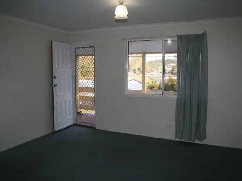 Real Estate For Lease - 24 Cosway Street - Hillcrest , QLD