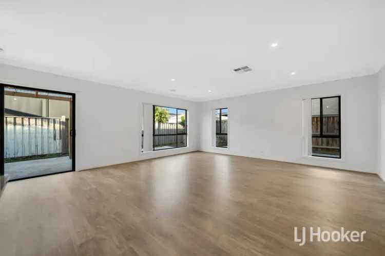 3 rooms house of 244 m² in Melbourne