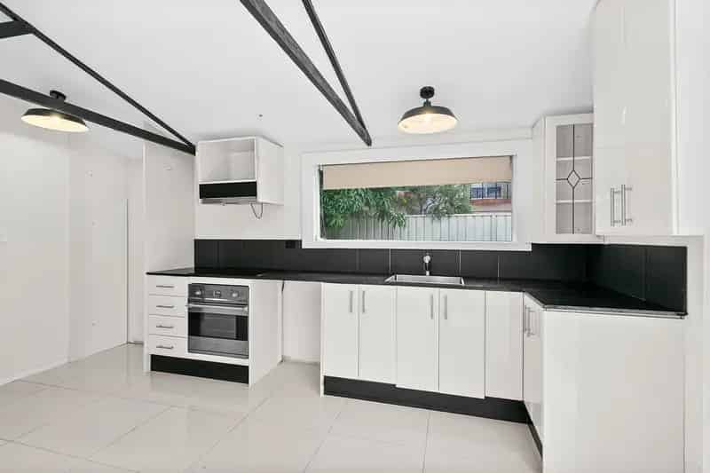 Real Estate For Lease - 131C Russell Avenue - Dolls Point , NSW