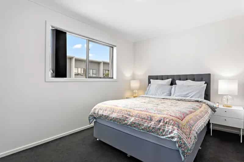 Lease House in Franklin with Private Courtyard and Modern Features