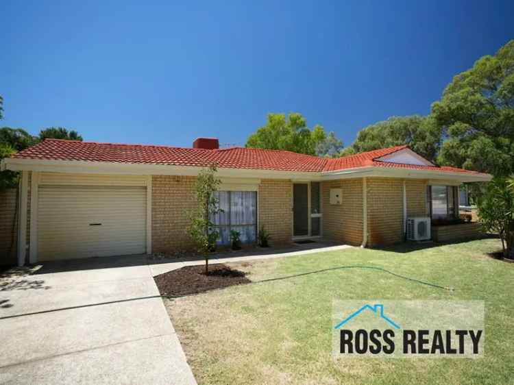 3 Bed 1 Bath Home Opposite Hull Park - Corner Block