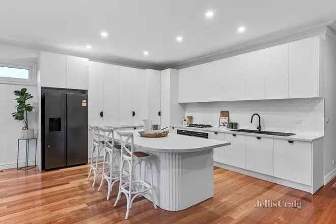 House For Sale in Melbourne, Victoria