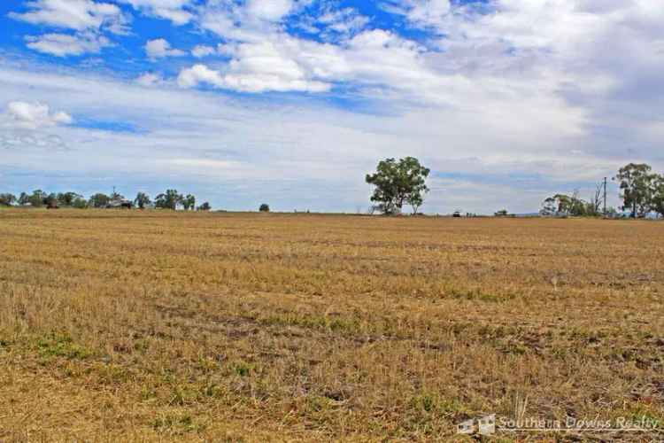 Buy rural property in Danderoo with stunning views and fertile land