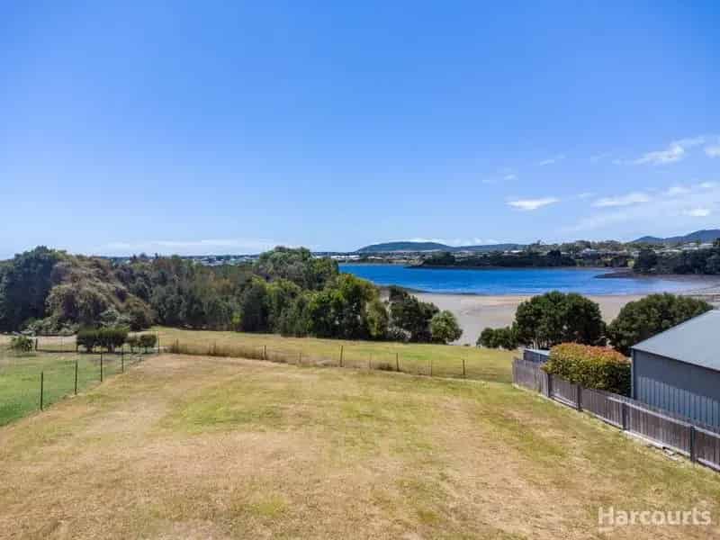 Build Your Dream Home in Pipe-Clay Bay with Stunning Water Views