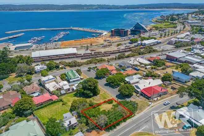 CBD Real Estate: Prime 459 Sqm Lot with Water View Potential