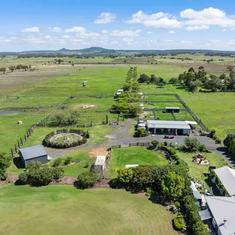 First Class Boutique Equine & Lifestyle Property