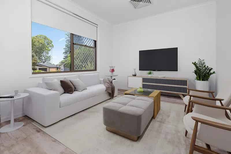 House For Sale in Eleebana with Large Backyard and Outdoor Living