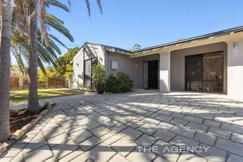 House For Sale - 14 Fitzpatrick Way, Padbury WA 6025